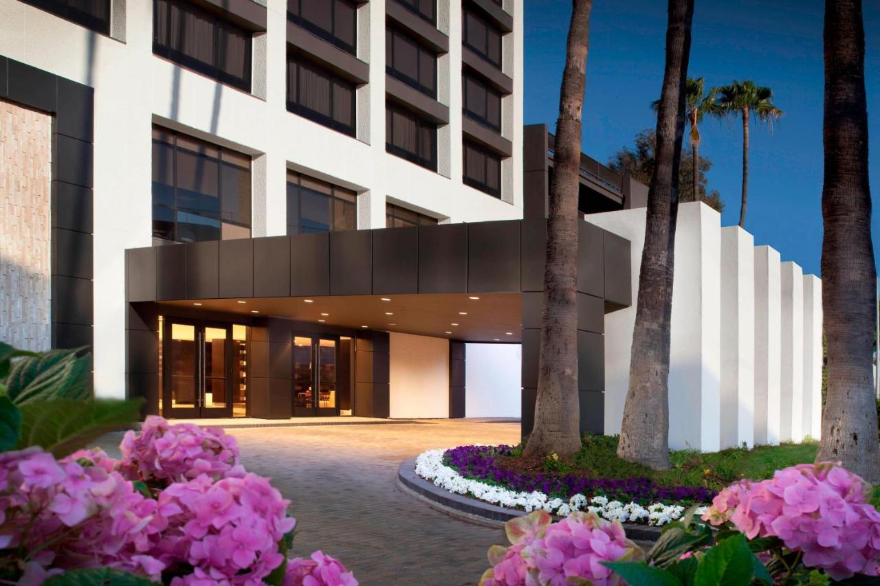 Beverly Hills Marriott Los Angeles Exterior photo